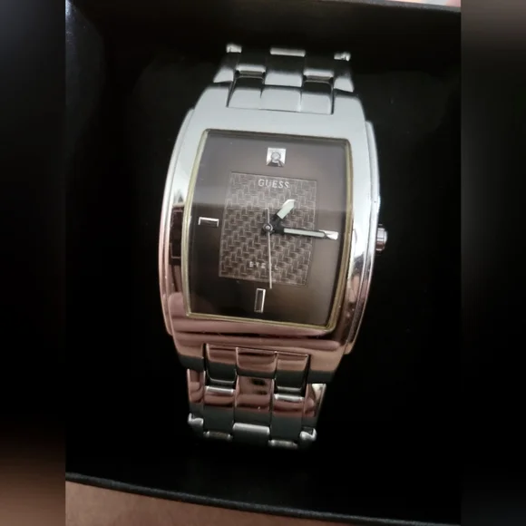 Guess | Accessories | Guess Mens Watch Worn Excellent  display picture 1